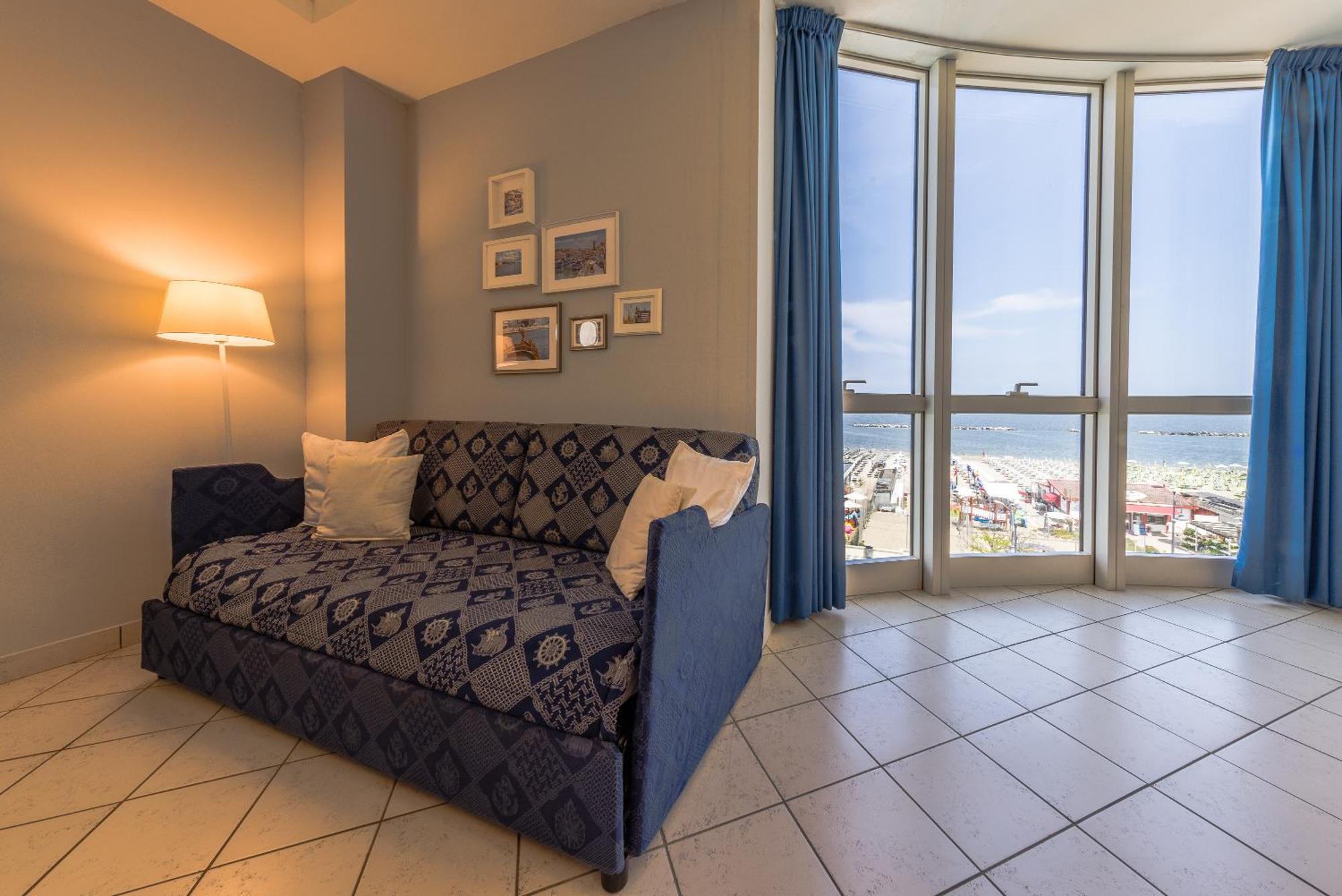 Hotel Valverde & Residenza Cesena Bagian luar foto